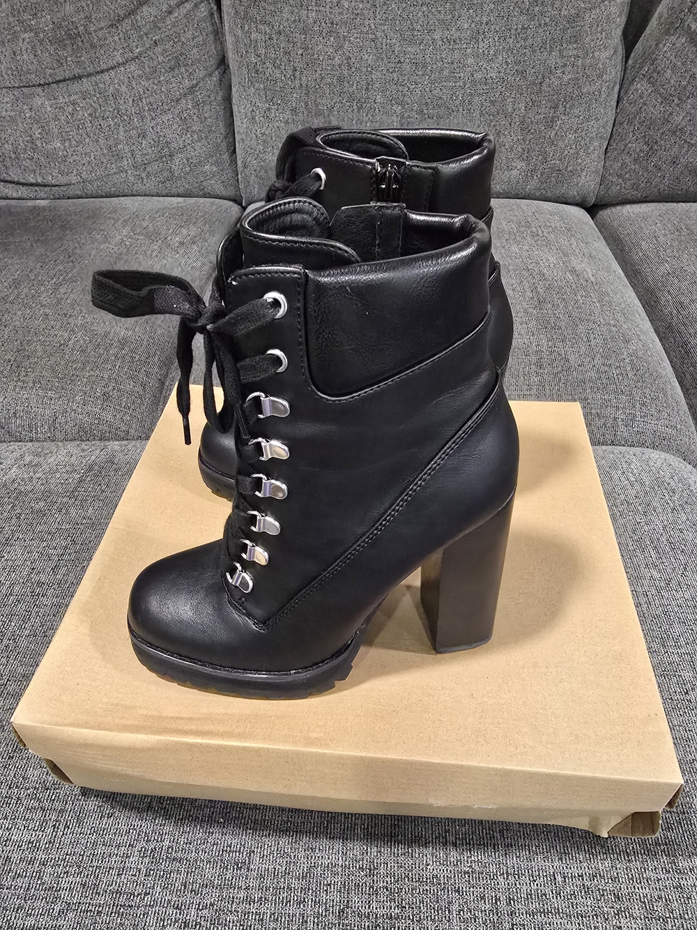 Steve Madden Black Lace-Up Block Heel Ankle Booties